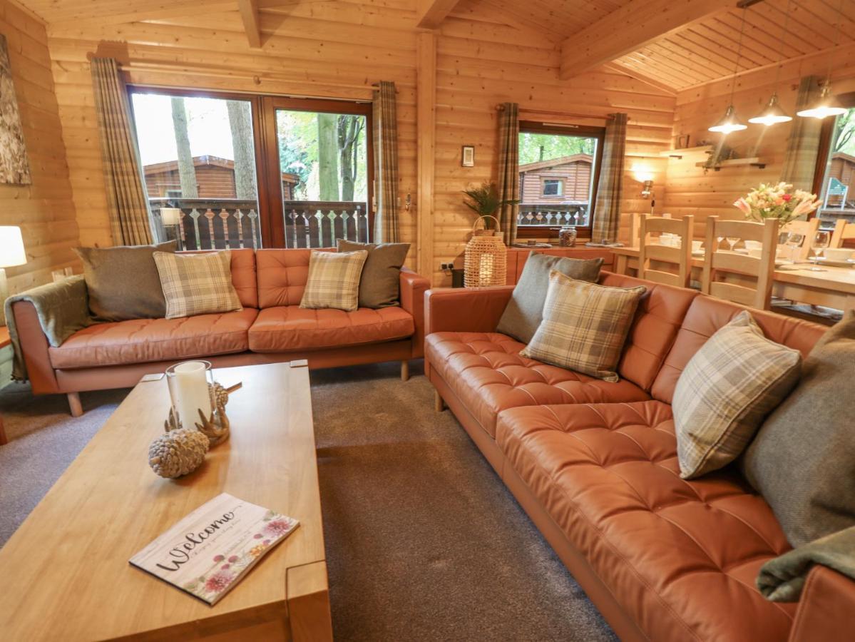 Leafy Hollow Lodge Louth  Extérieur photo