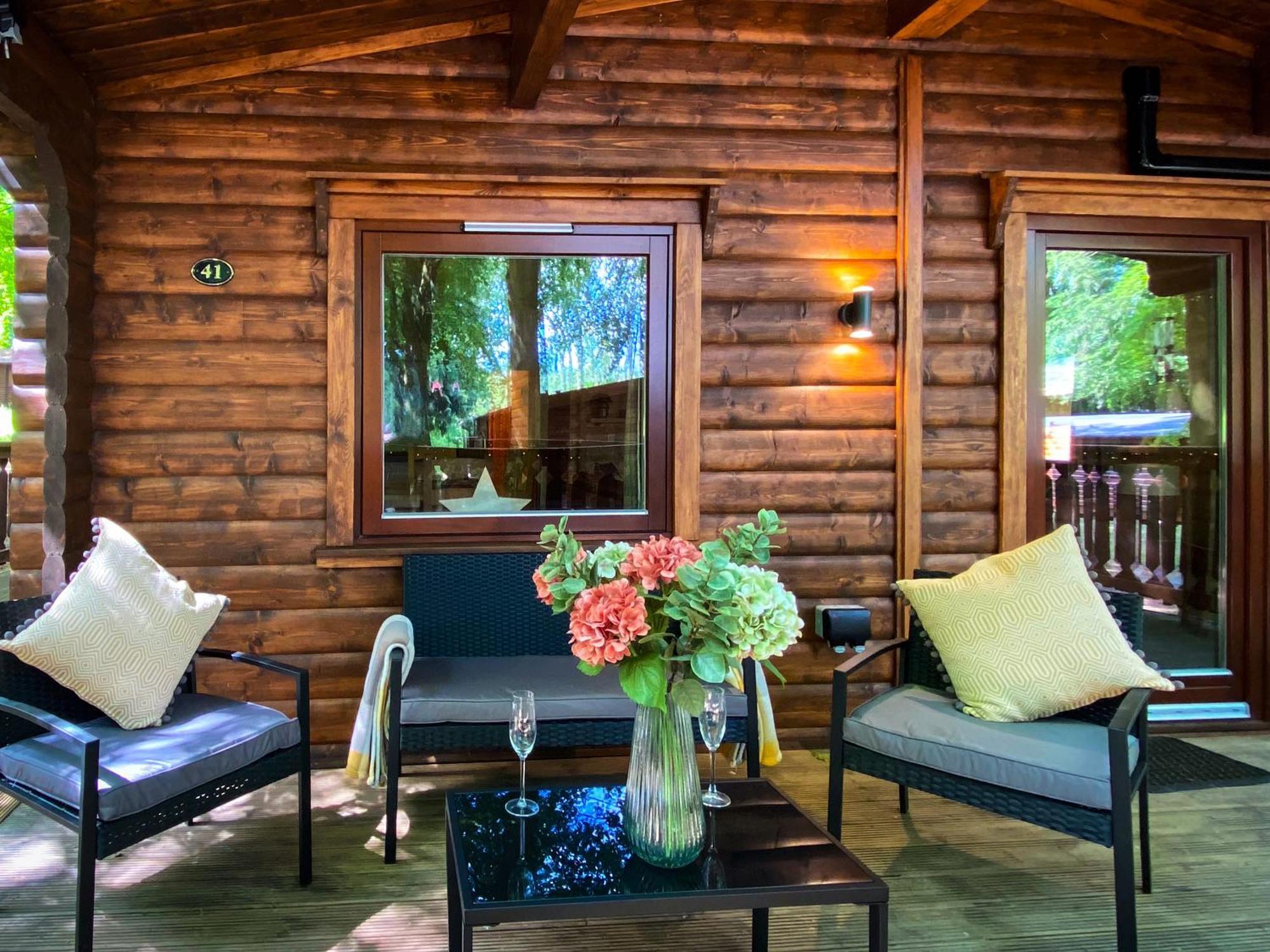 Leafy Hollow Lodge Louth  Extérieur photo